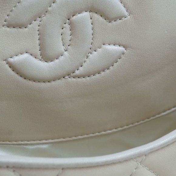 Chanel Beige Bag Chain Gold Metal Fittings - Picture 10 of 16